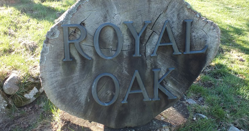 108 Royal Oak - a 1.JPG